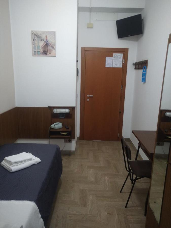 Hotel Luca ริมินี ภายนอก รูปภาพ